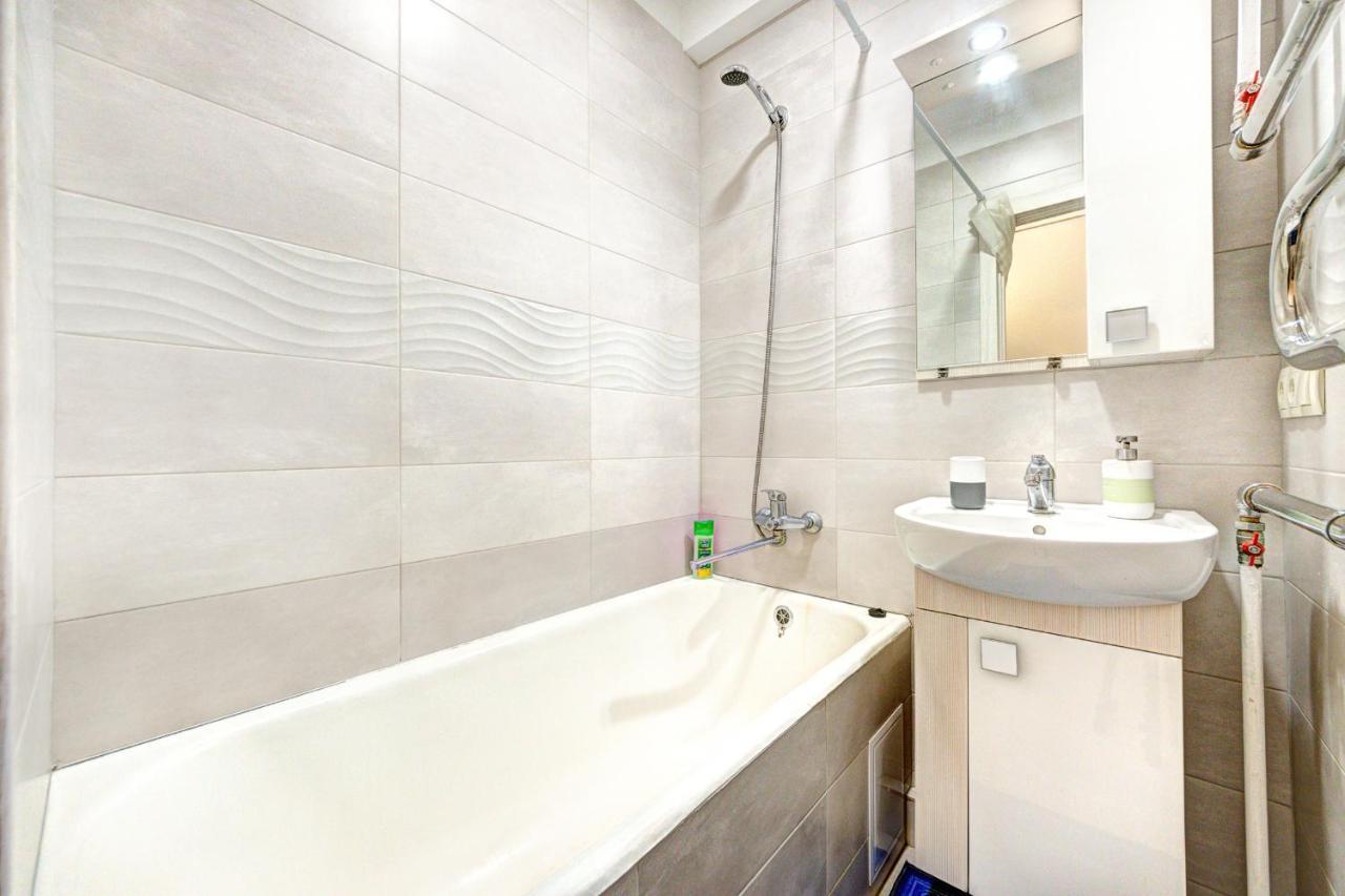 Apartments near Ocean Plaza Druzhby Narodov Boulevard 8a Kiev Exterior foto